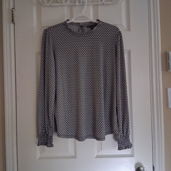 Adrianna Papell NWT Women's Medium Black White Floral Print High Neck Blouse - Picture 2 of 11